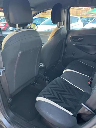 LANCIA Ypsilon usata, con ESP