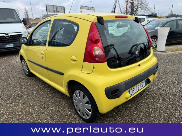 PEUGEOT 107 usata, con Alzacristalli elettrici