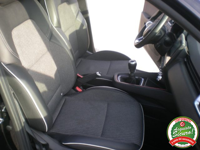 RENAULT Clio usata, con Fari LED