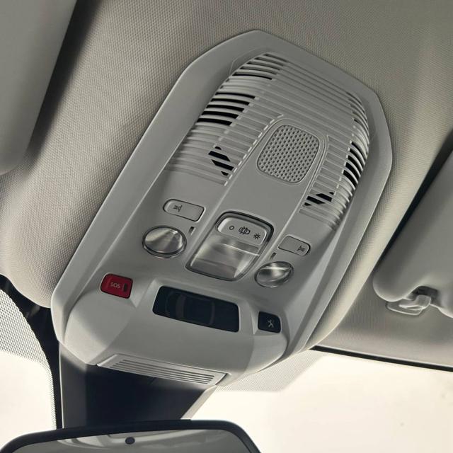 PEUGEOT 3008 usata, con Autoradio digitale