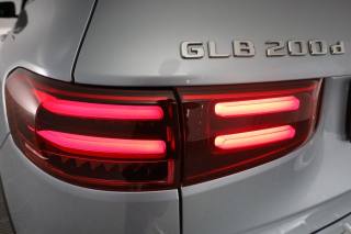 MERCEDES-BENZ GLB 200 usata 9
