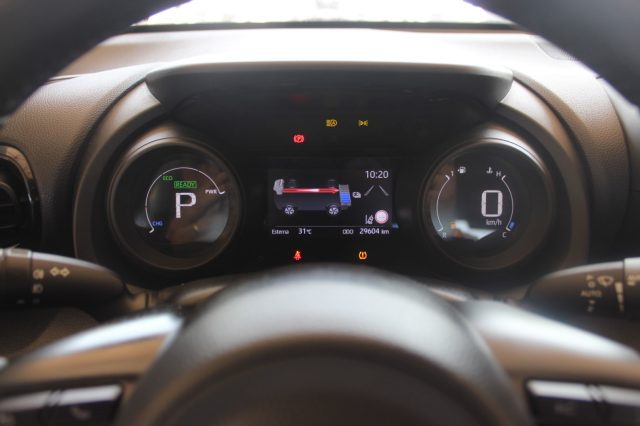 TOYOTA Yaris usata, con Controllo elettronico della corsia