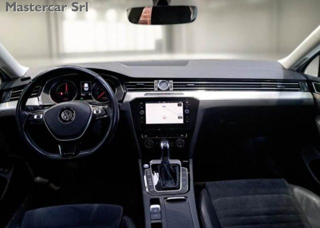 VOLKSWAGEN Passat usata, con Boardcomputer
