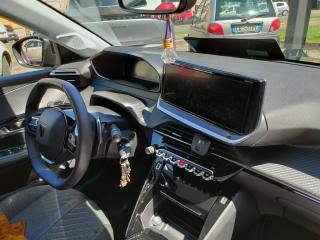 PEUGEOT 208 usata, con Vetri oscurati