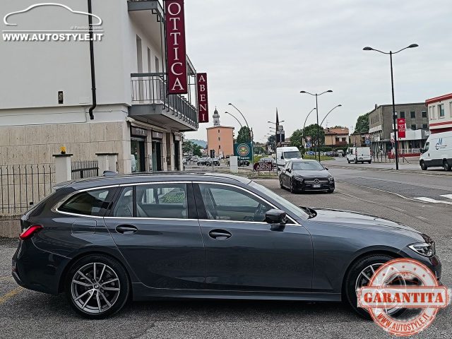 BMW 320 usata, con Sensori di parcheggio anteriori