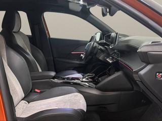 PEUGEOT 2008 usata, con Controllo automatico clima