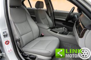 BMW 335 usata, con Sensori di parcheggio posteriori
