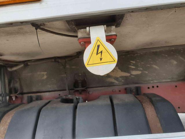 IVECO Daily usata 10