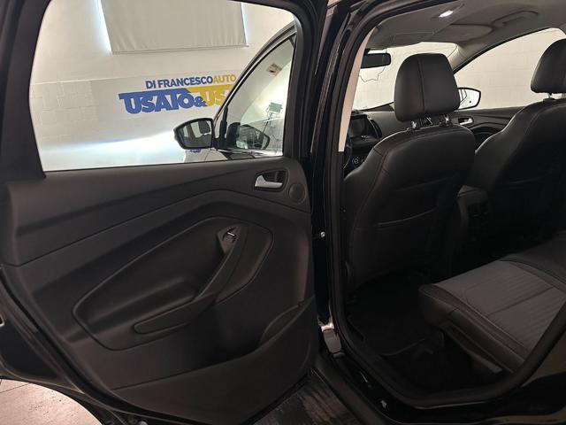 FORD Kuga usata, con Specchietti laterali elettrici