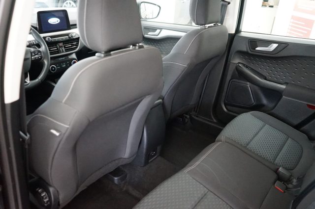 FORD Kuga usata, con Luci diurne