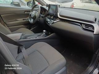 TOYOTA C-HR usata, con Climatizzatore