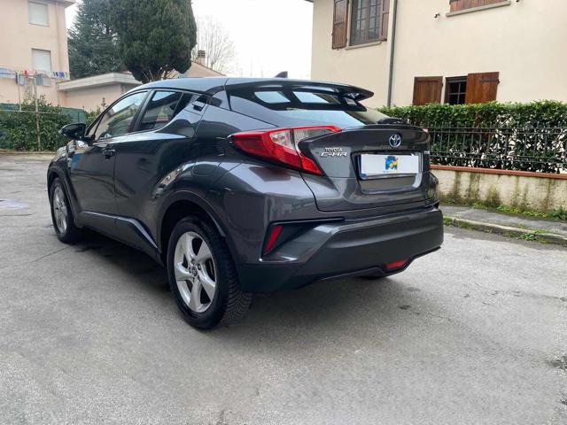 TOYOTA C-HR usata 4