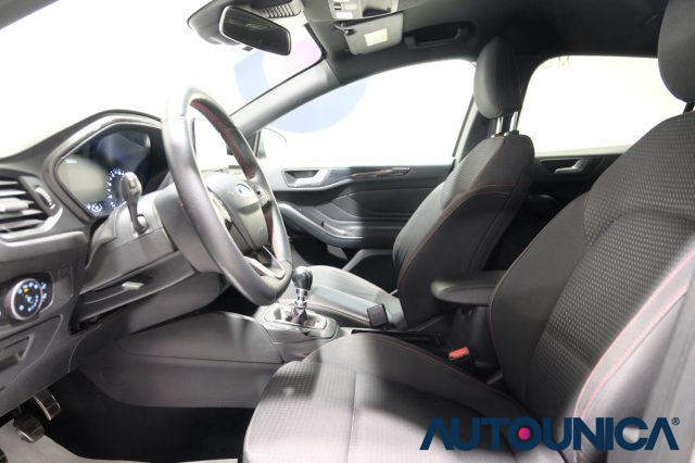 FORD Focus usata, con USB