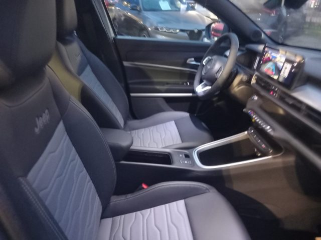 JEEP Avenger usata 16