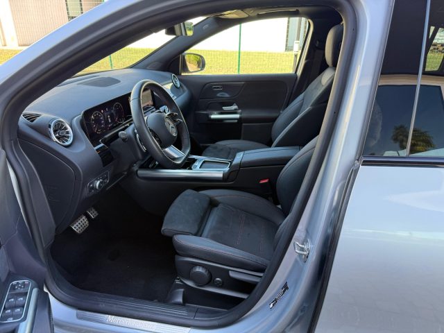 MERCEDES-BENZ GLA 200 usata, con Cerchi in lega