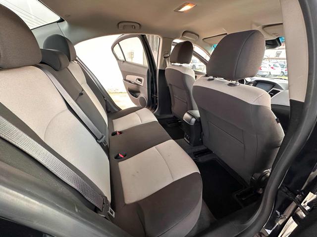 CHEVROLET Cruze usata, con Sensori di parcheggio posteriori