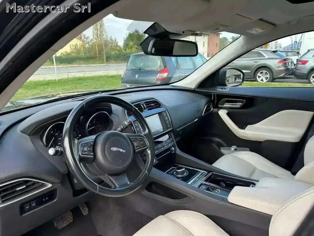 JAGUAR F-Pace usata, con Autoradio