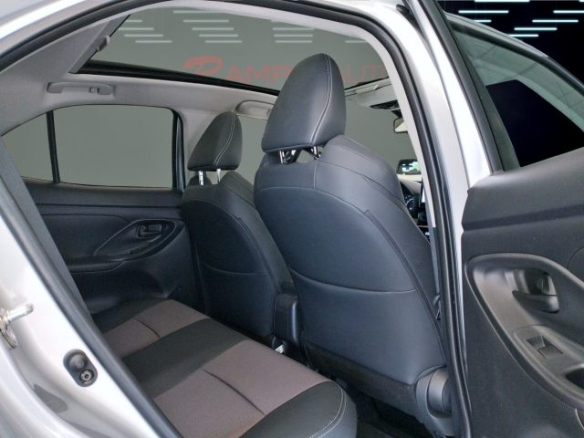 TOYOTA Yaris Cross usata 18