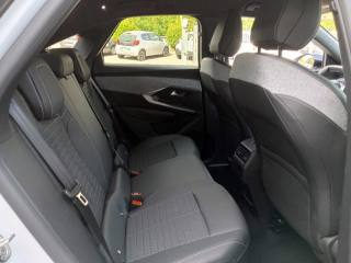 PEUGEOT 3008 usata, con USB
