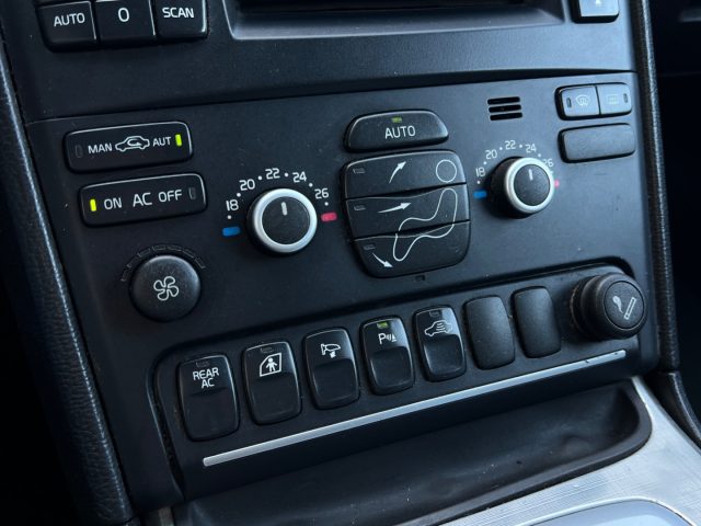 VOLVO XC90 usata, con Interni in pelle
