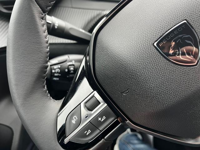 PEUGEOT 2008 usata, con Boardcomputer