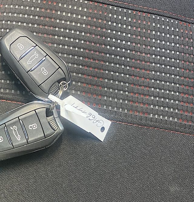 PEUGEOT 308 usata, con Sedili sportivi