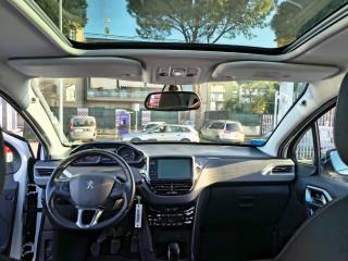 PEUGEOT 2008 usata, con Autoradio