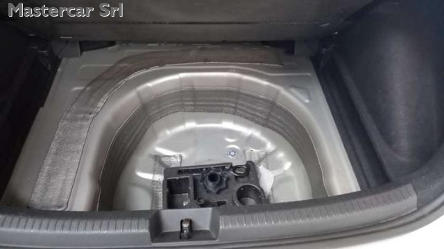 VOLKSWAGEN Taigo usata, con ESP