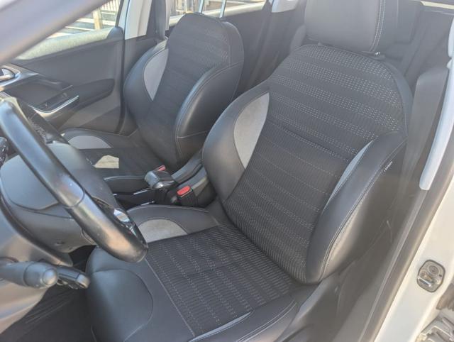 PEUGEOT 2008 usata, con Chiusura centralizzata