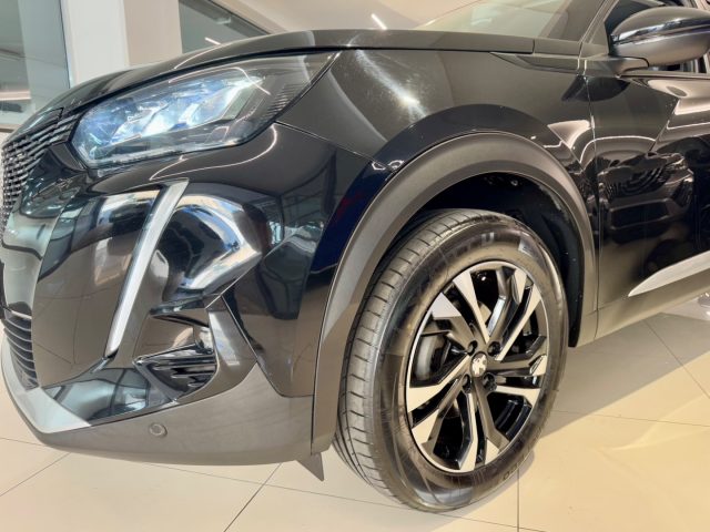PEUGEOT 2008 usata, con Autoradio