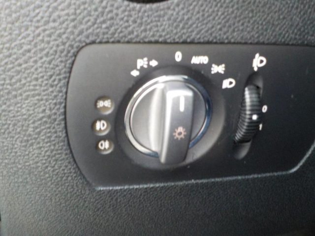 MERCEDES-BENZ SLK 200 usata, con Leve al volante