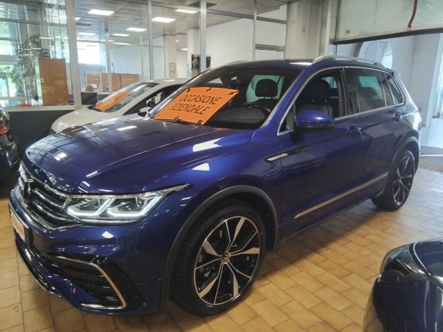 VOLKSWAGEN Tiguan usata, con Airbag laterali