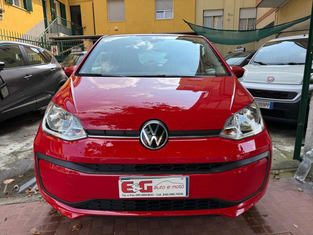 VOLKSWAGEN up! usata, con Autoradio