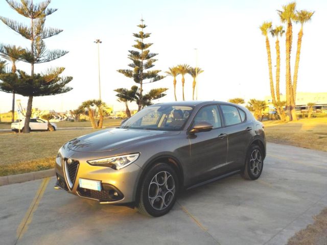 ALFA ROMEO Stelvio usata, con Controllo automatico clima