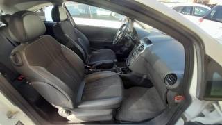 OPEL Corsa usata, con Climatizzatore