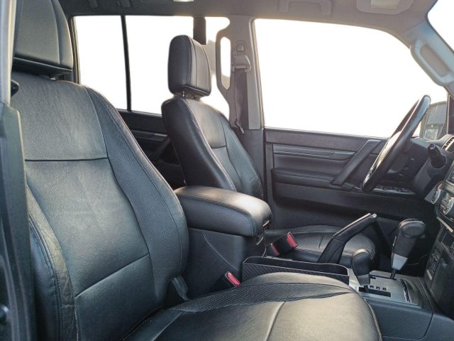 MITSUBISHI Pajero usata, con Cruise Control