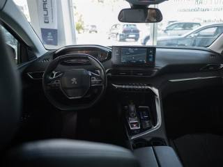 PEUGEOT 3008 usata, con Sedile posteriore sdoppiato