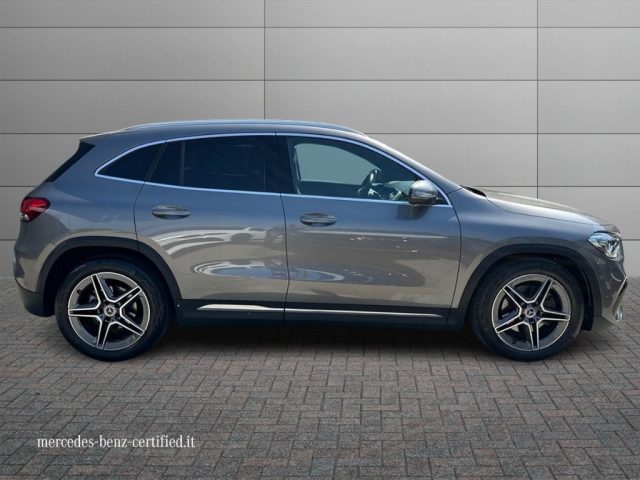 MERCEDES-BENZ GLA 200 usata, con Alzacristalli elettrici