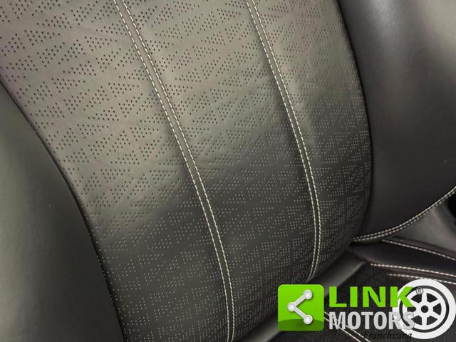 LAND ROVER Range Rover Velar usata, con Luci diurne LED