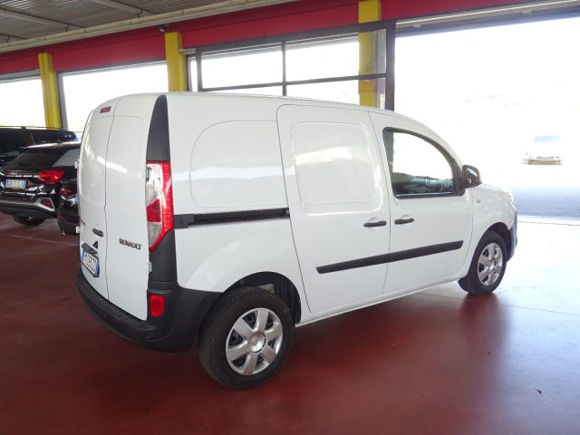RENAULT Kangoo usata, con Autoradio