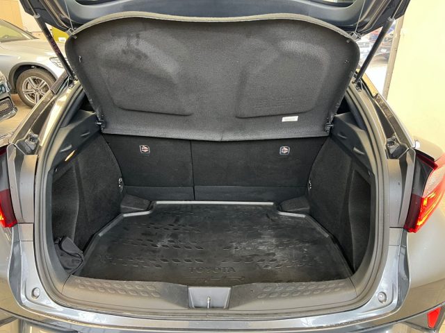 TOYOTA C-HR usata, con Chiusura centralizzata