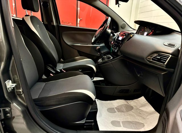 LANCIA Ypsilon usata, con Specchietti laterali elettrici