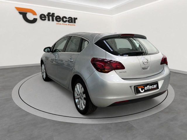 OPEL Astra usata, con Airbag Passeggero