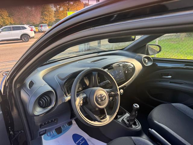TOYOTA Aygo X usata, con Autoradio