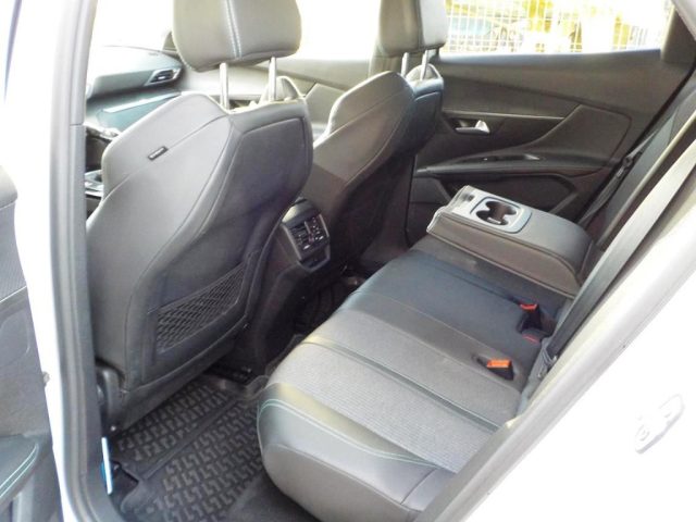 PEUGEOT 3008 usata, con Bracciolo