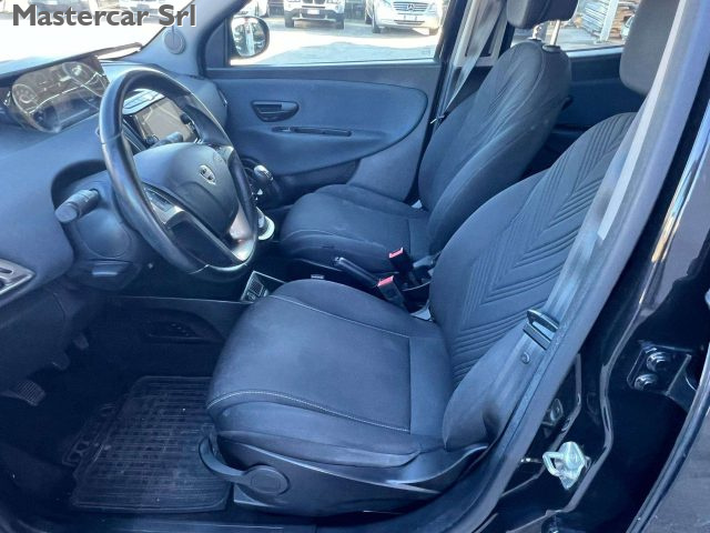 LANCIA Ypsilon usata, con Chiusura centralizzata