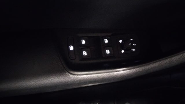 VOLKSWAGEN Passat usata, con Sensori di parcheggio posteriori
