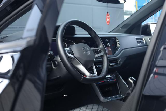 VOLKSWAGEN Taigo usata, con Luci diurne