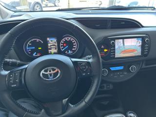 TOYOTA Yaris usata, con Controllo automatico clima