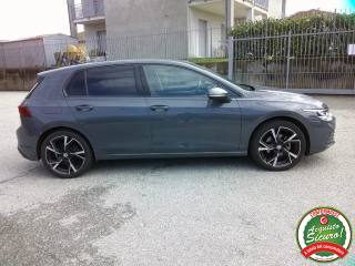 VOLKSWAGEN Golf usata, con Autoradio